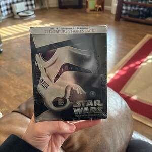 Star Wars: The Empire Strikes Back Blu-ray Limited Edition Steelbook (2015)